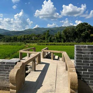 通辽花岗岩仿古石材景区使用案例