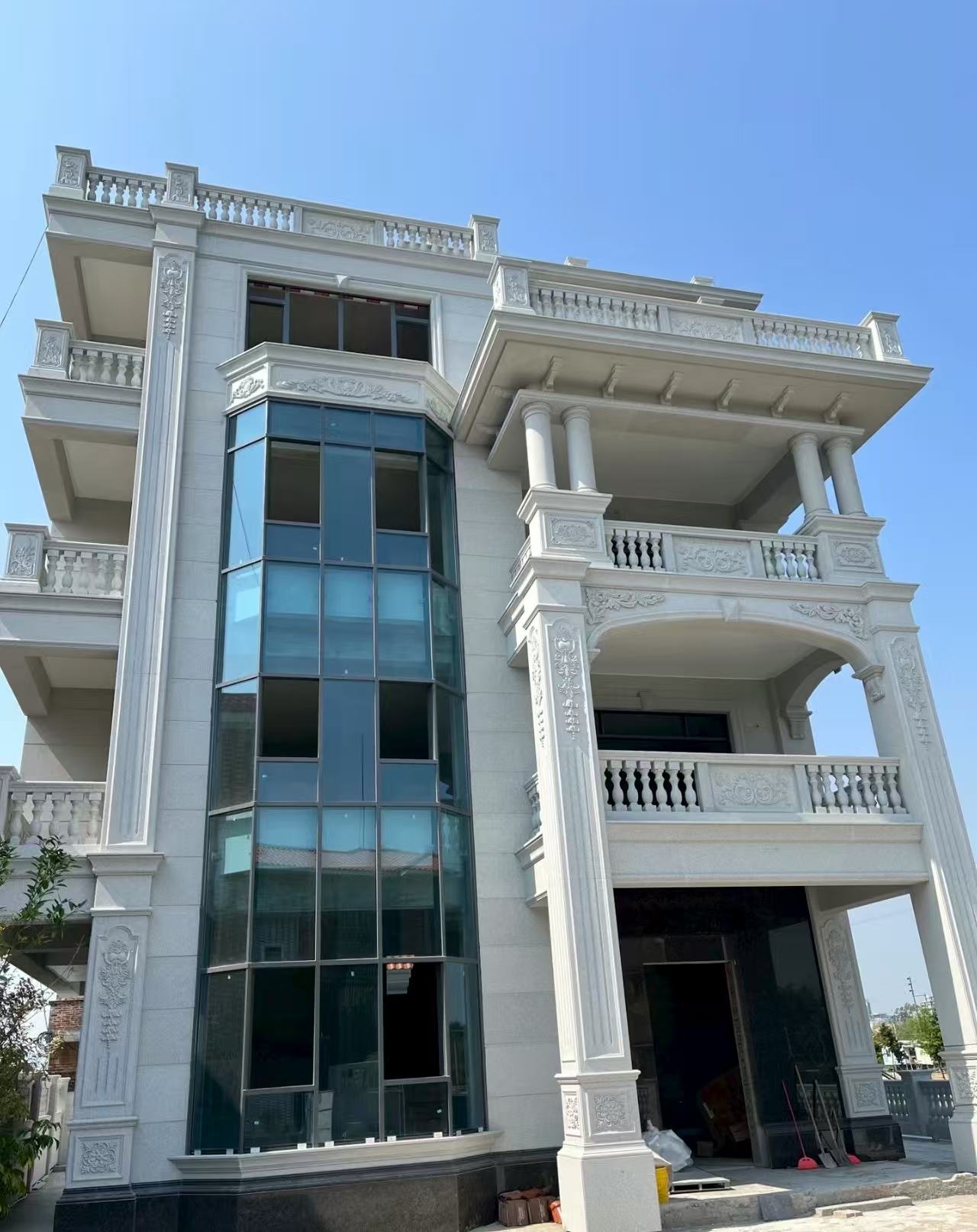 通辽 芝麻白花岗岩别墅外墙干挂效果展示