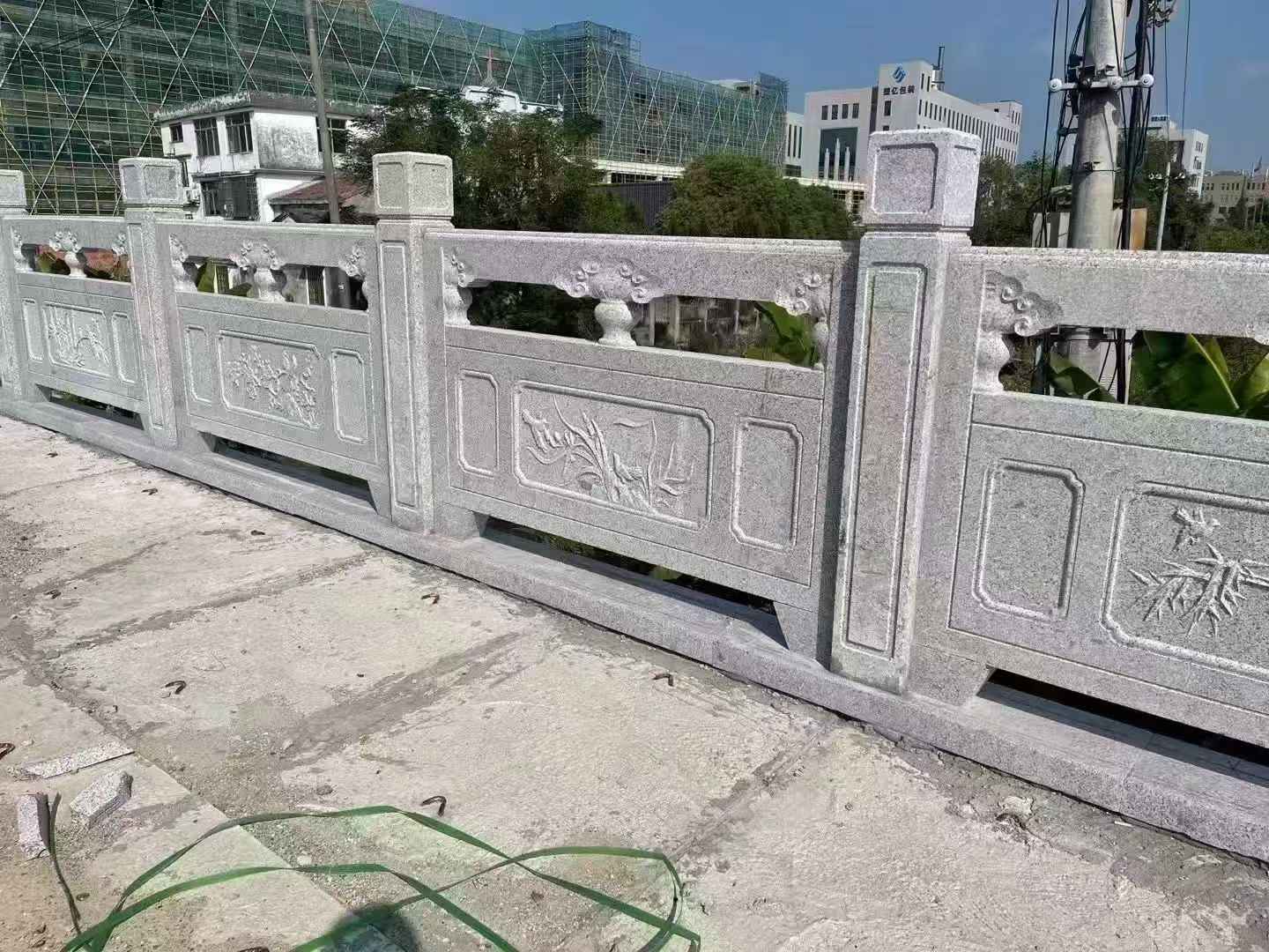通辽 芝麻白栏杆