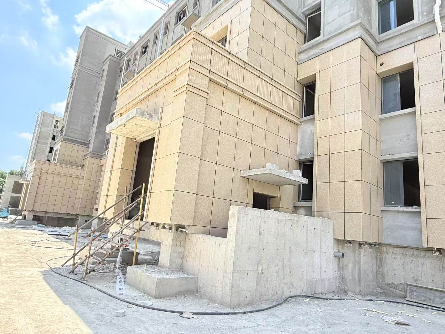 通辽 黄金麻干挂，工地实拍