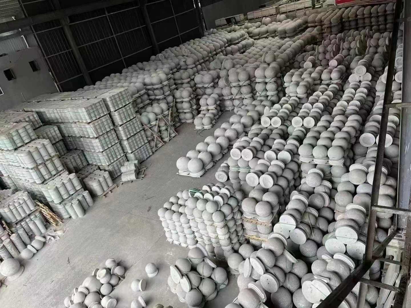通辽 芝麻白挡车柱