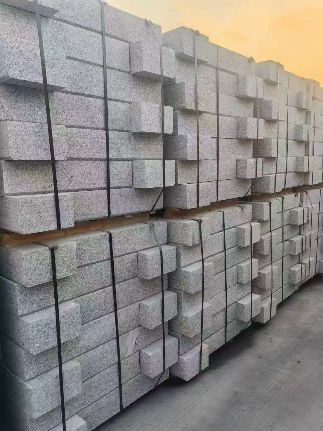 通辽 芝麻白路沿石