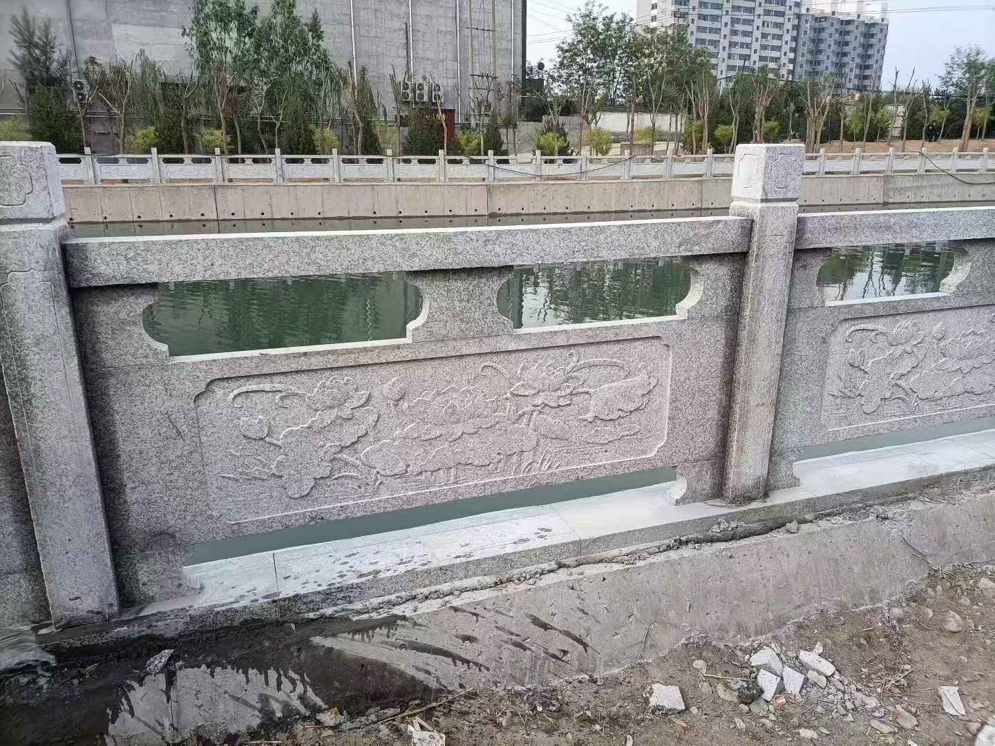 通辽 芙蓉白大花桥梁、河道，石材栏杆、围栏、护栏