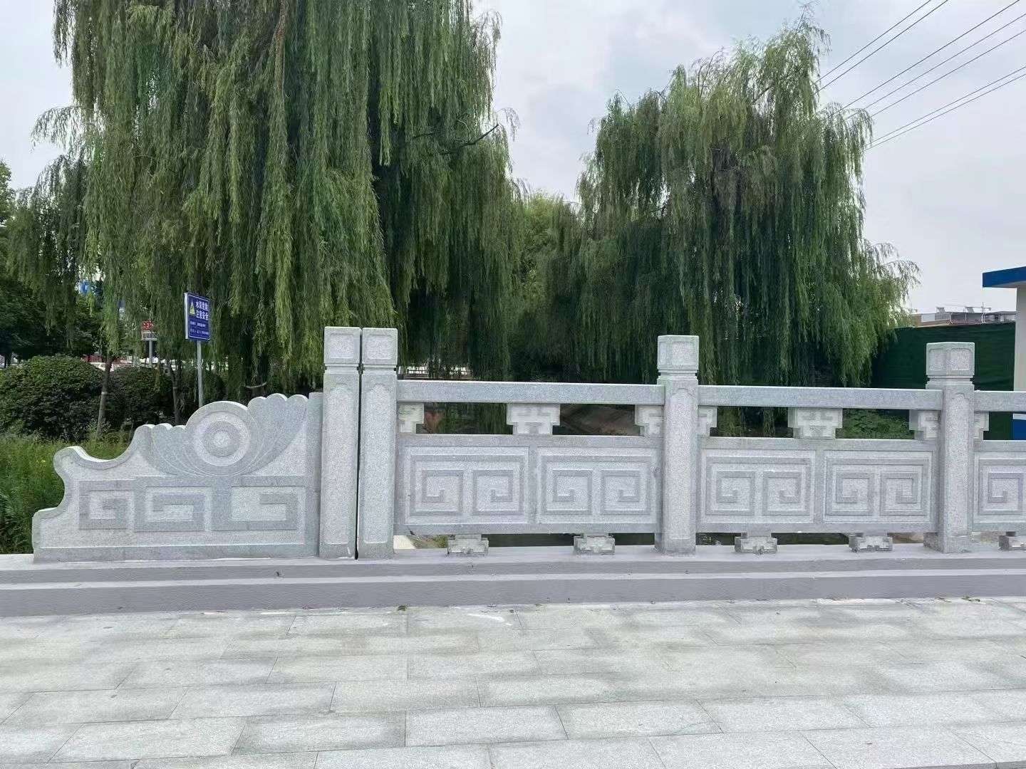 通辽 芝麻灰桥栏杆、河道栏杆安装效果